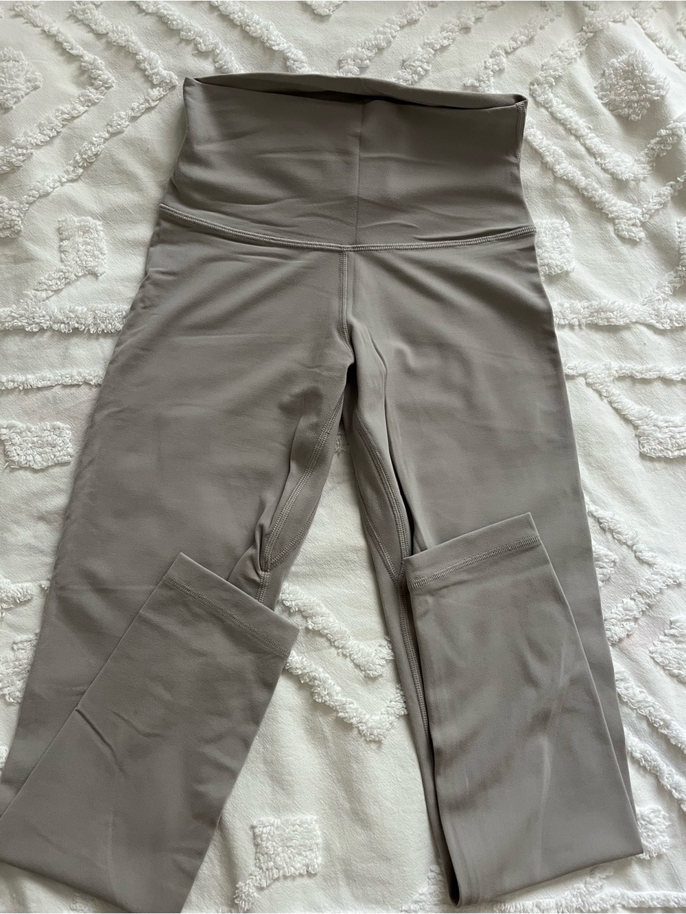 ‘Golden’ BUTTER Cheeky Hi-Rise Legging Size 2